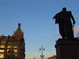 Статуя Кутузова была одним из немногих памятников Ленинграда, которые не закрывали в дни блокады