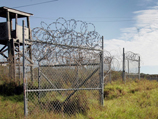 В октябре 2003 года в интернет-бюллетене Директората радиоэлектронной разведки АНБ рекламировался "шанс на 90 дней попасть в Гуантанамо"