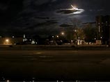 В США полицейский из штата Мэн случайно снял падение метеорита на видеорегистратор В США полицейский из штата Мэн случайно снял падение метеорита на видеорегистратор