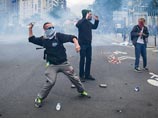 По данным МВД Франции, за последние два месяца с начала проведения протестных акций против реформы трудового законодательства, в столкновениях с демонстрантами было ранено 350 полицейских По данным МВД Франции, за последние два месяца с начала проведения протестных акций против реформы трудового законодательства, в столкновениях с демонстрантами было ранено 350 полицейских