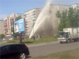 В Барнауле 20 мая из-под земли забил фонтан кипятка высотой около 30 метров