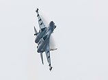 Истребитель Су-27 экстренно сел в Липецке из-за неполадок в двигателе Истребитель Су-27 экстренно сел в Липецке из-за неполадок в двигателе