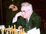 Как и 30 лет назад Марк Тайманов борется за звание чемпиона мира Как и 30 лет назад Марк Тайманов борется за звание чемпиона мира