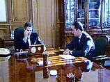 Лесин объяснял Касьянову, как его подпись могла появиться под соглашением между "Газпром-Медиа" и "Медиа-Мостом" от 20 июля 2000 года Лесин объяснял Касьянову, как его подпись могла появиться под соглашением между "Газпром-Медиа" и "Медиа-Мостом" от 20 июля 2000 года