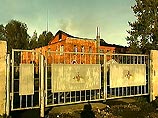 Три истребителя Су-24 и один гражданский самолет сгорели сегодня ночью в одном из цехов авиаремонтного завода ВМФ России в городе Пушкин под Санкт-Петербургом Три истребителя Су-24 и один гражданский самолет сгорели сегодня ночью в одном из цехов авиаремонтного завода ВМФ России в городе Пушкин под Санкт-Петербургом