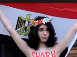 Активистки Femen сказали нет шариатской конституции в Египте, оголившись полностью