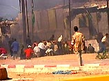 Четыре палестинских военнослужащих получили ранения в результате взрыва в здании палестинских сил безопасности в городе Газа. На место взрыва выехали несколько машин скорой помощи, весь район оцеплен военными. Причины взрыва выясняются Четыре палестинских военнослужащих получили ранения в результате взрыва в здании палестинских сил безопасности в городе Газа. На место взрыва выехали несколько машин скорой помощи, весь район оцеплен военными. Причины взрыва выясняются