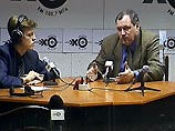 "Эхо Ростова" выходит в эфир через каждые 15 минут и начинает выпуски новостей с сообщения о состоянии здоровья своего главного редактора Алексея Шаравского "Эхо Ростова" выходит в эфир через каждые 15 минут и начинает выпуски новостей с сообщения о состоянии здоровья своего главного редактора Алексея Шаравского