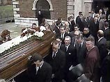 В воскресенье в Лондоне скончался самый знаменитый гангстер Великобритании Реджи Крей. В воскресенье в Лондоне скончался самый знаменитый гангстер Великобритании Реджи Крей.