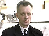 Помощник главкома ВМФ капитан 2-го ранга Игорь Дыгало сообщил, что сегодня днем около 20 российских водолазов и специалистов спасательной службы вылетают из Санкт-Петербурга в Североморск, где пройдут тренировки на подлодке "Орел", однотипной с "Курско Помощник главкома ВМФ капитан 2-го ранга Игорь Дыгало сообщил, что сегодня днем около 20 российских водолазов и специалистов спасательной службы вылетают из Санкт-Петербурга в Североморск, где пройдут тренировки на подлодке "Орел", однотипной с "Курско
