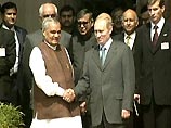 Сегодня Владимир Путин и премьер-министр Индии Атал Бихари Ваджпаи подписали Декларацию о стратегическом партнерстве между Россией и Индией