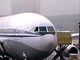 Сегодня утром из-за сильного тумана над столицей самолет, на котором везут задержанного, не смог совершить посадку