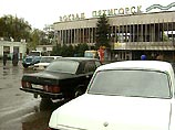В 16:05 на второй платформе железнодорожного вокзала в Пятигорске раздался взрыв. Одна женщина погибла, шесть человек получили ранения