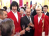 Путин в Кремле принял российских олимпийцев 