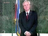 Бывший глава Югославии Слободан Милошевич признал победу Воислава Коштуницы на президентских выборах и поздравил его с избранием на этот пост. Об этом он заявил в телевизионном обращении к народу Югославии Бывший глава Югославии Слободан Милошевич признал победу Воислава Коштуницы на президентских выборах и поздравил его с избранием на этот пост. Об этом он заявил в телевизионном обращении к народу Югославии
