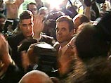 Воислав Коштуница в 19.25 прибыл в центр культуры "Сава", где, в рамках заседания союзного парламента Югославии, начинается церемония вступления в должность нового президента СРЮ