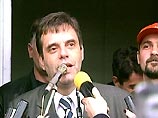 Коштуница протестует против попыток США увязать снятие санкций с Югославии с выдачей Милошевича