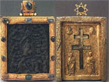 Икона "Похвала Богоматери". Россия, XV в. (слева); Ставротека. Византия, XII в.