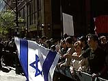 Участники этой акции, в основном представители еврейской общины крупнейшего города США, выразили солидарность с израильским правительством и народом в условиях небывалого обострения обстановки на Ближнем Востоке