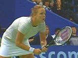Швейцарская теннисистка Мартина Хингис стала обладательницей главного приза турнира Swisscom Challenge в Цюрихе