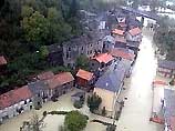 Причиной трагедии стали проливные дожди, которые идут в этом районе Европы уже 4 суток