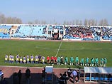 стадион "Динамо" дисквалифицирован на три игры, команда оштрафована на 10 тысяч рублей
