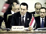 Саммит проходит в столице Египта Каире. Он продлиться два дня. В нем примут участие руководители 21 страны из 22, входящих в Лигу