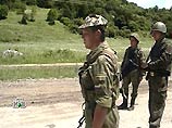 Бой между отрядом боевиков и военнослужащими федеральных сил произошел в четверг недалеко от чеченского селения Ведено