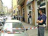 Полиция итальянского города Генуи задержала молодого человека, который якобы передал пакет с взрывчаткой одному из карабинеров города