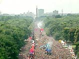 В Берлине начался знаменитый "парад любви"