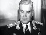 Главный маршал артиллерии Митрофан Неделин был председателем государственной комиссии по приемке Р-16