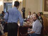 Теперь "КРОК" входит в группу международных кинофестивалей, которых бывшее Госкино берет под свою постоянную опеку как "национальное достояние" Теперь "КРОК" входит в группу международных кинофестивалей, которых бывшее Госкино берет под свою постоянную опеку как "национальное достояние"