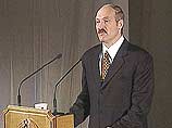 Президент Белоруссии Александр Лукашенко заявил сегодня на совещании с представителями исполнительных органов власти, что в республике началась острейшая политическая борьба перед президентскими выборами