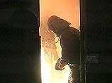 После того как пожар в одной из девятиэтажек Москвы  был ликвидирован, оперативники в сгоревшей квартире нашли труп 28-летней девушки