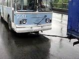 Приморская компания "Дальэнерго", продолжая применять жесткие санкции к неплательщикам, с понедельника вновь обесточила трамвайные и троллейбусные линии