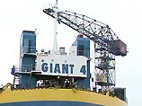главную роль в подъеме подлодки будет играть баржа Giant 4