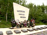 В России воздают память погибшим подводникам "Курска"