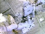 Два астронавта сегодня вновь вышли в открытый космос для 
монтажных работ на поверхности орбитальной станции 