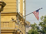 В центре Москвы рядом с американским посольством проходит акция в поддержку Дмитрия Склярова