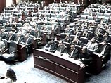 НАТО приостановила операцию "Основной урожай" в Македонии до принятия парламентом решения об изменении Конституции страны