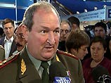 Как подчеркнул на презентации боевой генерал, он "хотел сказать матерям погибших солдат и всем россиянам, почему мы там, за что мы гибнем, напрасно ли мы оставляем убитыми и ранеными столько людей" Как подчеркнул на презентации боевой генерал, он "хотел сказать матерям погибших солдат и всем россиянам, почему мы там, за что мы гибнем, напрасно ли мы оставляем убитыми и ранеными столько людей"