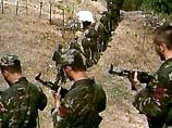 Албанские повстанцы заявили, что сдадут свое оружие до конца