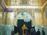 Неджеф. Паломники в мечети имама Али