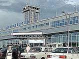 Сегодня утром таможенные органы России дали разрешение на вылет задержанному в аэропорту "Домодедово" грузовому самолету Ан-12 российской авиакомпании "Аэрофрахт"
