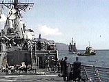 Пентагон распространил кадры погрузки взорванного эсминца Cole на гигантский плавучий док Blue Marlin