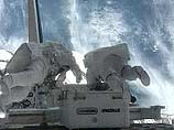 Цель их работы - подготовка стыковочного узла "Пирс" к приему космических кораблей и проведение научных исследований на поверхности станции