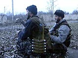 У чеченского селения Чири-Юрт пятеро экстремистов напали на колонну сотрудников МВД и внутренних войск