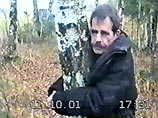 Перед очередной сделкой 46-летний Юрий Леонтьев спрятал два приготовленных для продажи автомата Калашникова в стволах сгнивших деревьев недалеко от деревни Ивойлово Рузского района
