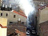 Мощный взрыв прогремел сегодня днем в самом центре Иерусалима на открытом рынке Махане-Йехуда. По предварительным данным, погибли двое и ранены десятки человек