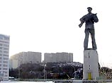Опознания тел погибших моряков АПЛ "Курск" будет проводиться в Североморском военном госпитале Северного флота РФ